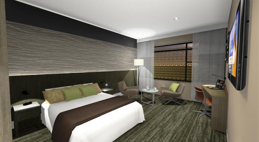 The Glen And Hotel